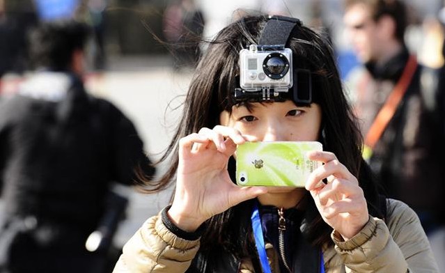 新媒體兩會(huì)報(bào)道路徑：從嶄露頭角到大放異彩