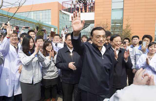 李克強考察沈陽企業：關心治霾技術 建議給科技人員股權