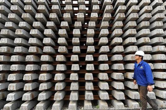 中國首條重載鐵路第七標(biāo)段開始鋪架