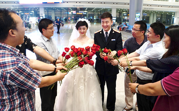 “車站就是我們的愛(ài)情圣地”