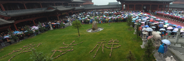 夢幻百年 參透浮生：五臺山佛門為百歲高僧夢參賀壽