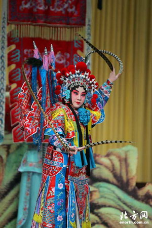 青年劇團(tuán)再鎮(zhèn)戲曲碼頭