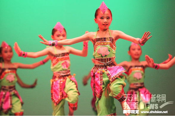 天津：學生舞蹈節 百團爭妍