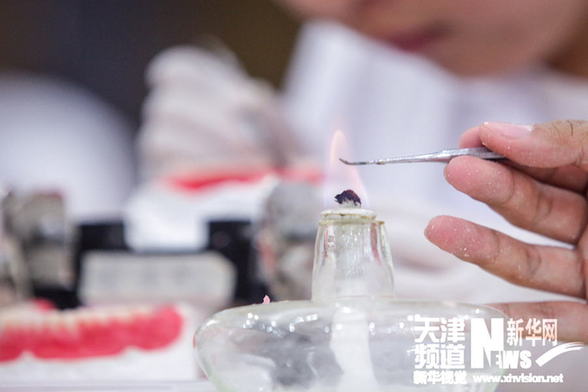 天津：未來“牙醫”賽技能