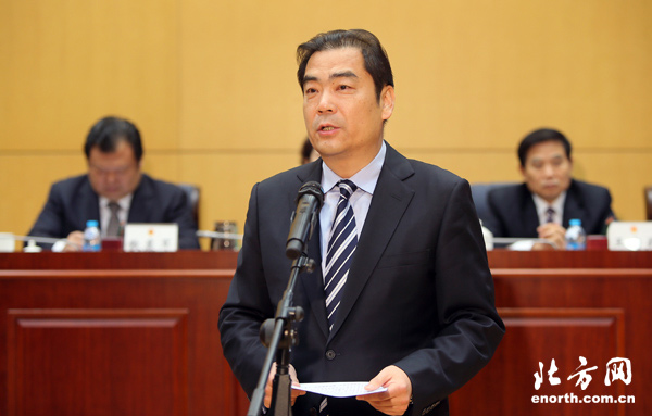 市十六屆人大常委會舉行第十三次會 肖懷遠講話