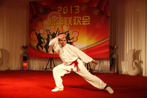 天津大學舉辦外國留學生“新年聯歡會”