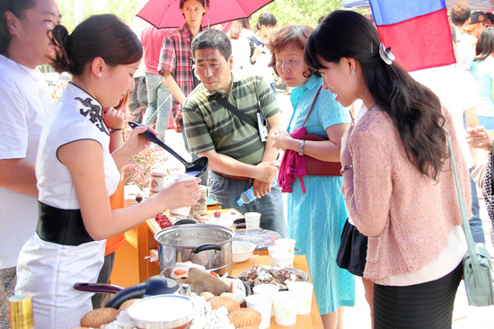 天津大學舉辦第六屆“國際文化節”暨2013國際暑期學校啟動儀式