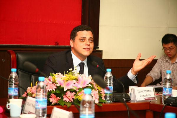 委內瑞拉總統(tǒng)顧問龐塞萊昂今日訪問南開大學