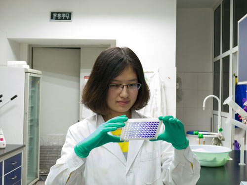 南開大學(xué)化學(xué)院評選“最美實驗員”