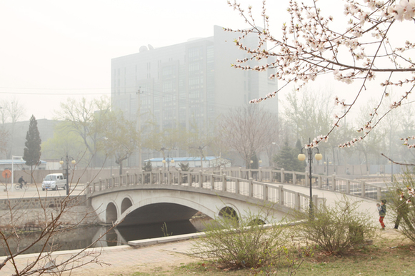 南開(kāi)學(xué)者考證“霾”字 甲骨文中被認(rèn)為是不吉的征兆