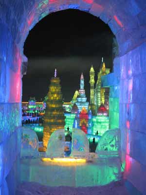哈爾濱玲瓏剔透的冰雪大世界(組圖)