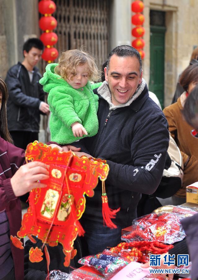 隨記者看各地傳統(tǒng)民俗鬧元宵