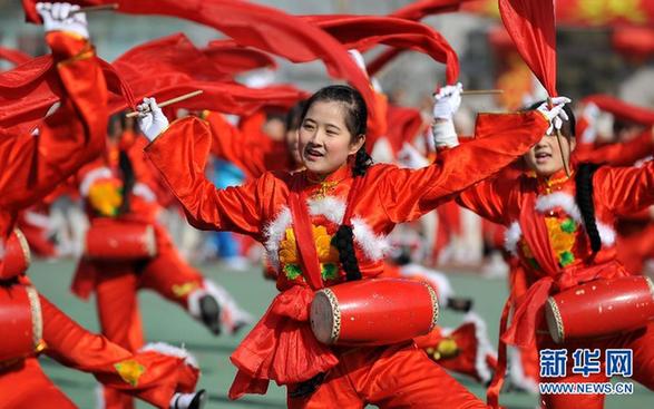 隨記者看各地傳統(tǒng)民俗鬧元宵