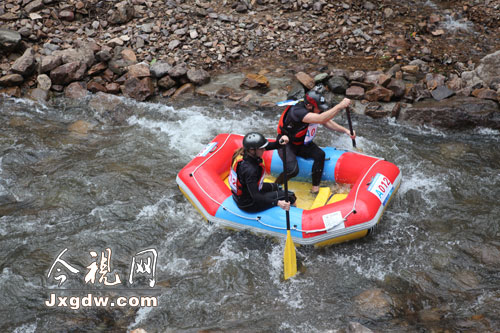大覺山國際生態旅游節開幕 國內外選手競漂飛渡