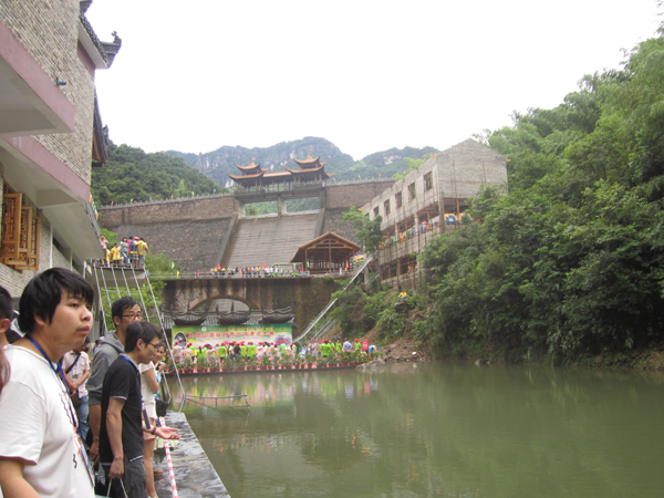 挑戰自我 擁抱自然 大覺山國際自然水域漂流大賽18日舉行