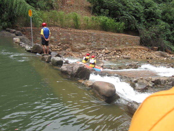 挑戰自我 擁抱自然 大覺山國際自然水域漂流大賽18日舉行