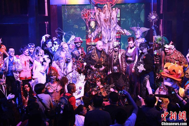 香港海洋公園萬圣節預演 群魔亂舞上演驚嚇之旅