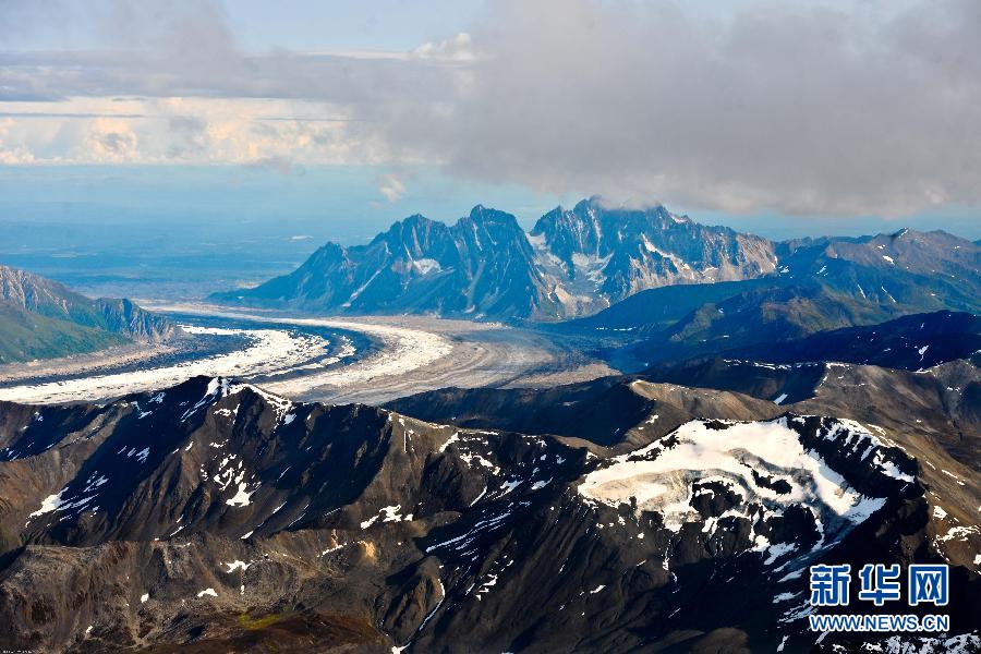 高清大圖：鳥瞰阿拉斯加山脈
