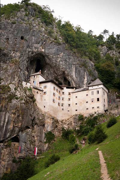 末日的最后狂歡 盤(pán)點(diǎn)最刺激10處懸崖景觀(圖)