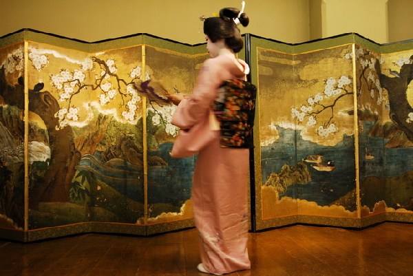 日本京都“花街”藝妓新年開門接客