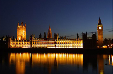 移民英國(guó)風(fēng)潮涌動(dòng) 僑外專家提醒要謹(jǐn)慎