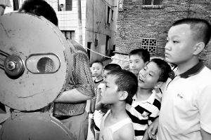 文化視點：農民啥時能在家門口看上新上映的電影？