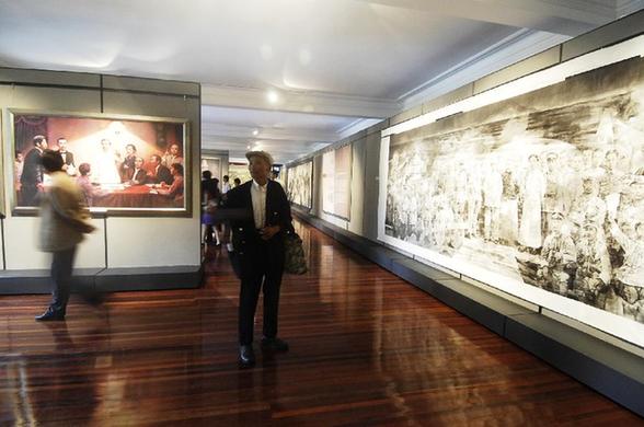 “孫中山與南京臨時政府百年紀念畫展”南京揭幕