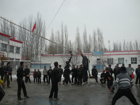 伊寧縣農民排球賽 豐富農民文體活動