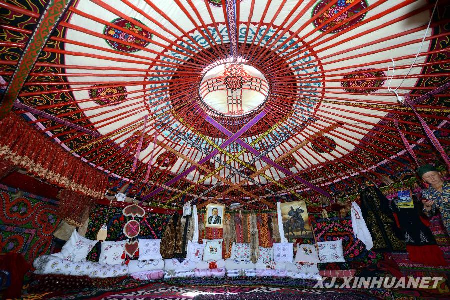 哈薩克族婦女受益“靚麗工程”