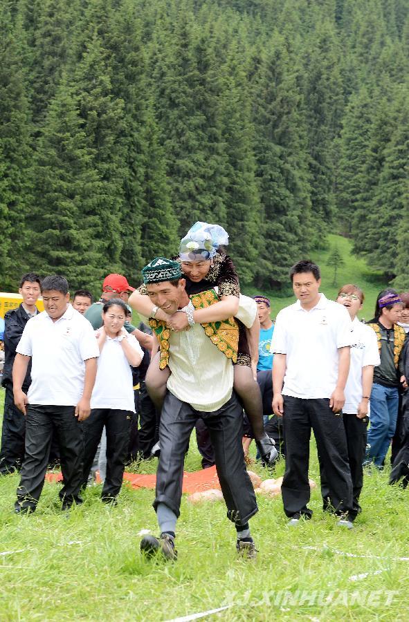 少數(shù)民族傳統(tǒng)體育展風(fēng)采