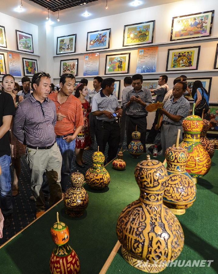 刀郎農(nóng)民“畫”出新生活