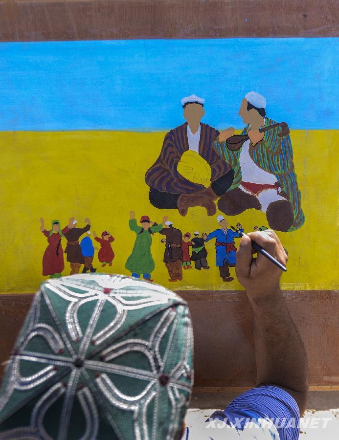 刀郎農(nóng)民“畫”出新生活