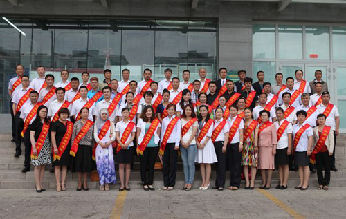 伊犁能源公司榮獲自治州企業(yè)工委民族團(tuán)結(jié)先進(jìn)企業(yè)稱號(hào)