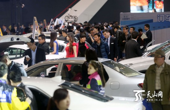 2015新疆3·15國際車展開幕(組圖)