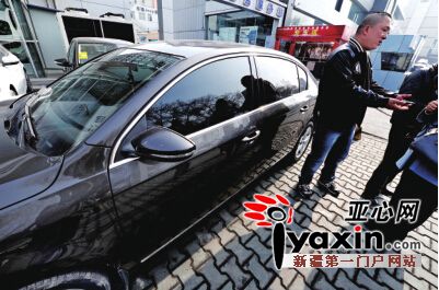 烏魯木齊一市民剛買的新車噴過漆 或是事故車
