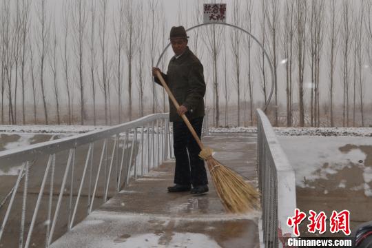 新疆維吾爾族老人30年修建4座橋 愿成為“守護者”