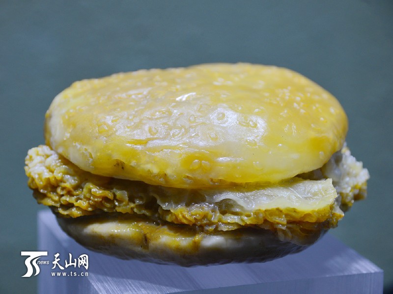 新疆克拉瑪依第二屆金絲玉文化節(jié)開(kāi)幕