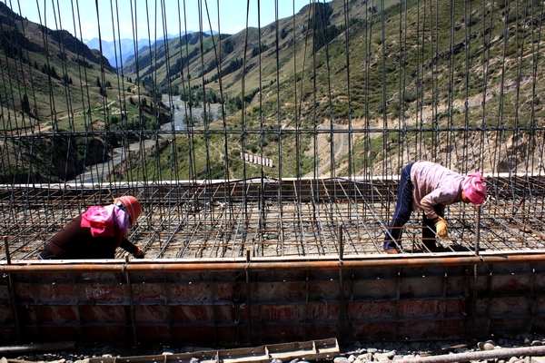 自治區(qū)重點(diǎn)工程奇臺(tái)縣中葛根水庫(kù)建設(shè)項(xiàng)目進(jìn)展順利