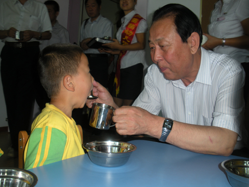 伊犁州直20萬兒童進行脊髓灰質(zhì)炎疫苗強化免疫