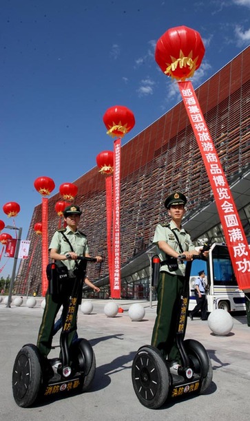 “思維車”助力2012中國新疆首屆旅游商品博覽會