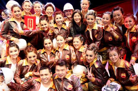 克拉瑪依：激情舞姿 迎“三八”