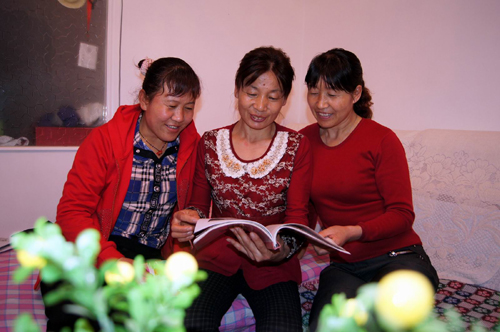 記新疆兵團第六師共青團農場四連計生宣傳員張玉紅