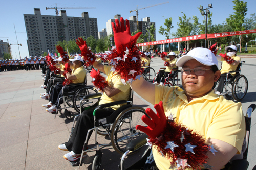 “油城”克拉瑪依殘疾人輪椅健身操亮相文化周