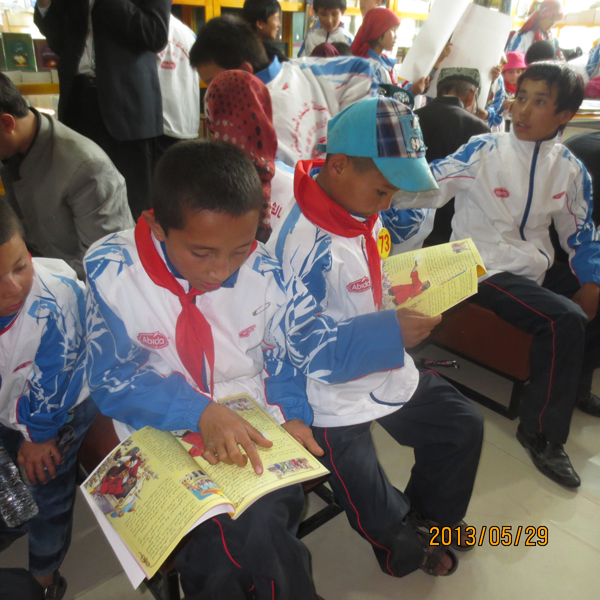 百名“小庫爾班”進城相約中國夢