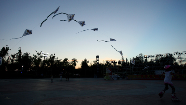 新疆克拉瑪依：幸福生活腳下來