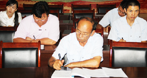 和靜法院舉辦審判管理培訓