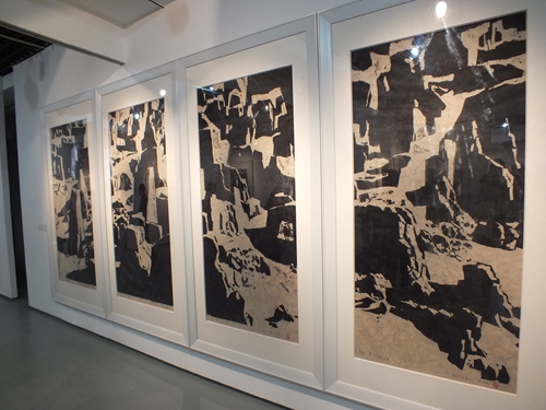 新疆首個“當代美術館”開館迎來首展