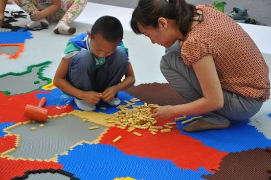 文博會(huì)開幕首天數(shù)千名市民積極參與互動(dòng)