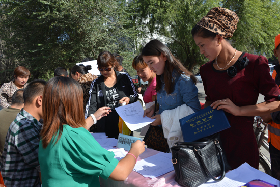 霍城縣在鄉(xiāng)鎮(zhèn)舉辦五場招聘會