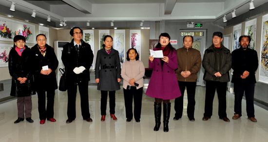 油城四名退休女工辦畫(huà)展